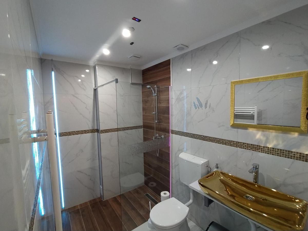Emmabella Apartmanok Eger Luaran gambar