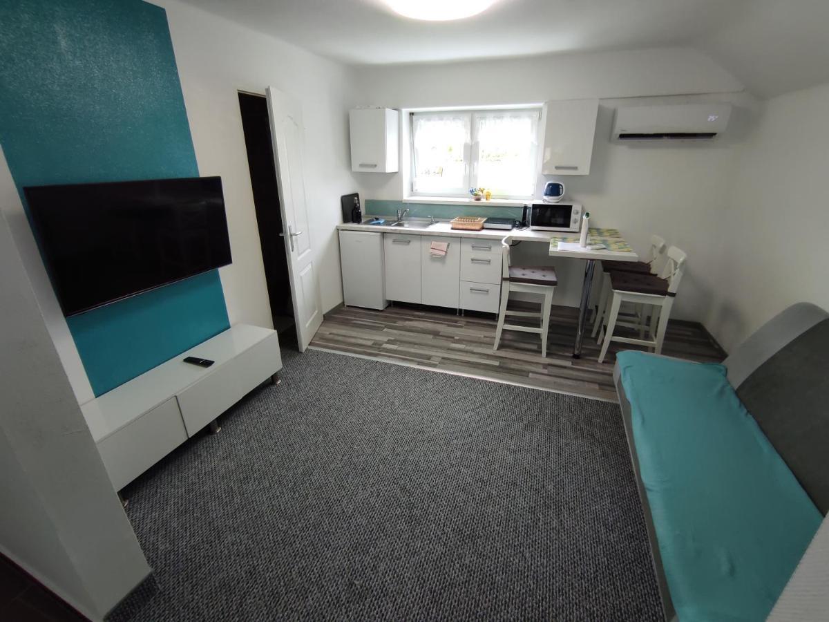 Emmabella Apartmanok Eger Luaran gambar